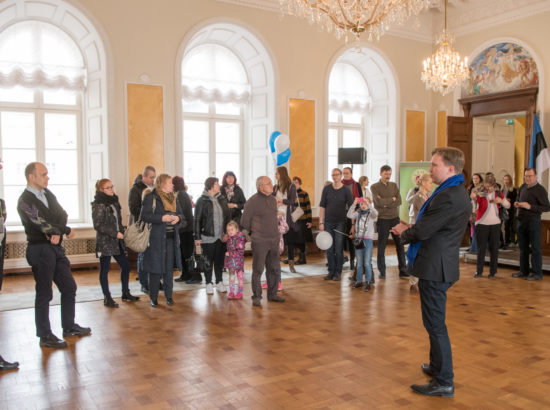 Ekskursioonid, esimehe ja muude hoone esindusruumidega tutvumine, Pikk Hermann, Anname Au! ning palju muud põnevat